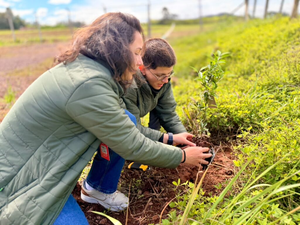 Irrigat distribui cerca de 3 mil sementes em diferentes estados e planta dez árvores durante o Setembro Amarelo 1 01 SETEMBRO